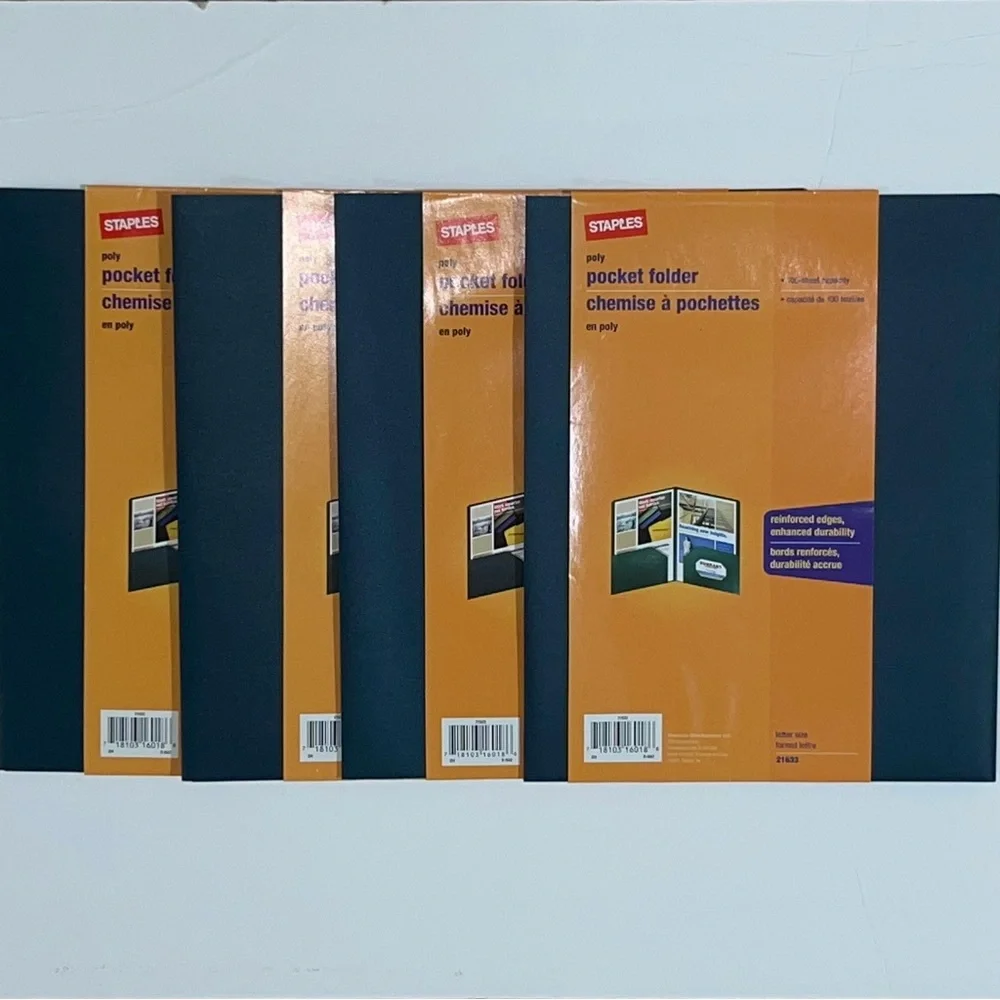 Staples Set of 4 Green Poly Pocket Folder, Letter Size, 21633